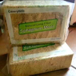 Long Fiber Sphagnum Moss, 2 x 10 oz Compressed Bricks, Each Expands To 18 Quarts